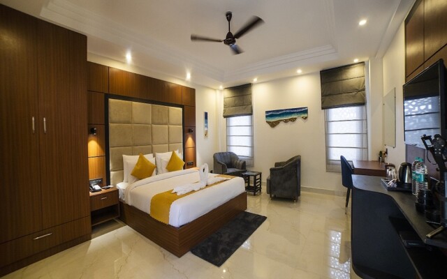 HUE GUH The Porto Candolim