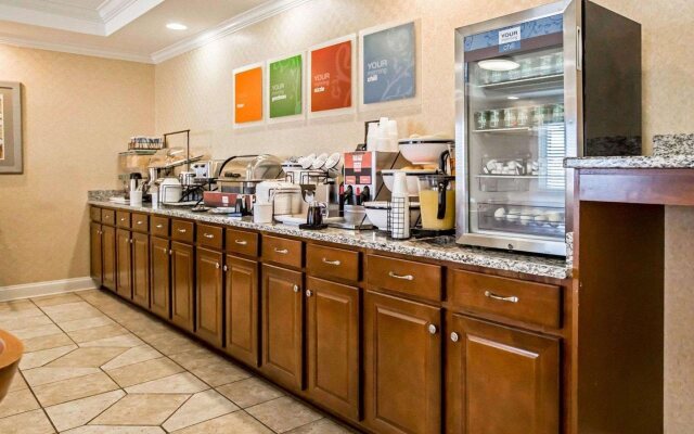 Comfort Inn Hebron-Lowell Area