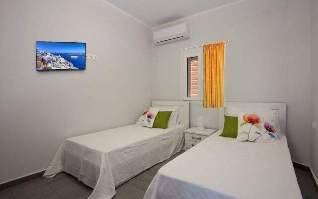 Villa William's Red Beach