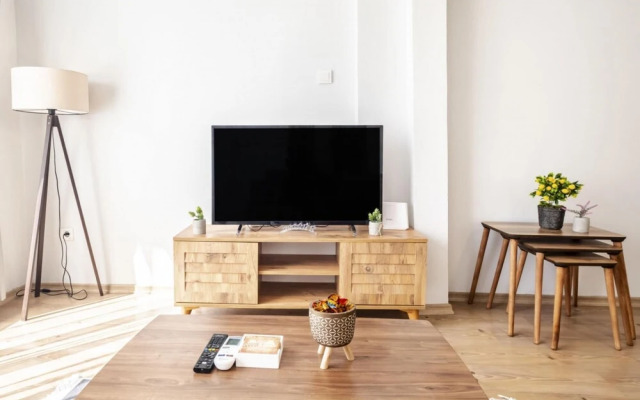 Lovely Flat Near Shore and Trendy Spots in Kadikoy