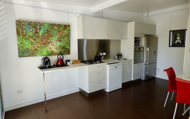 ArtHOUSE Beachfront Accommodation