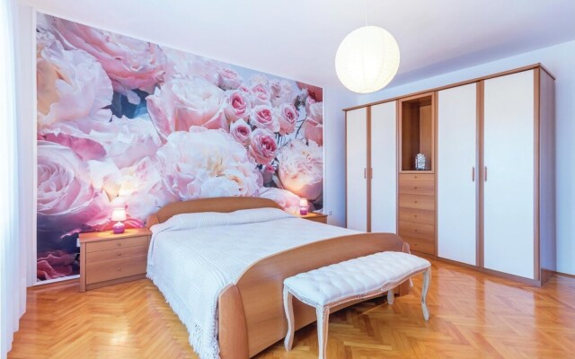 Amazing Home in Valbandon With Wifi and 2 Bedrooms
