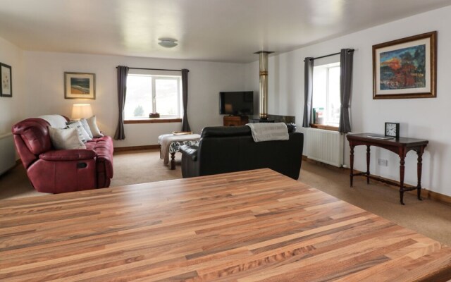 4 Mountain Lodge