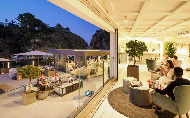 Atlantis Bay - VRetreats