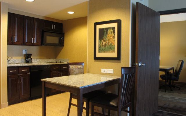 Homewood Suites by Hilton Coralville - Iowa River Landing