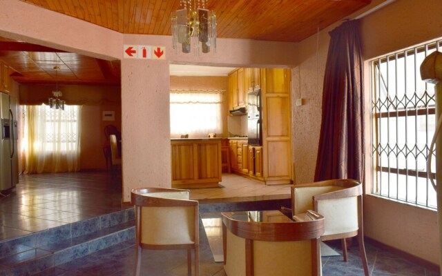 Mthunzi Lodge