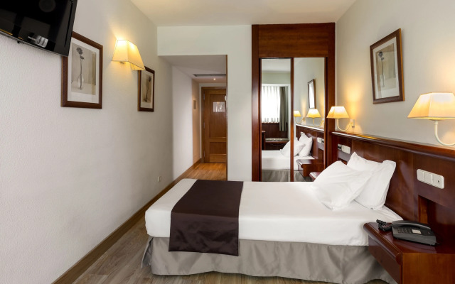 1881 Madrid Ventas Hotel