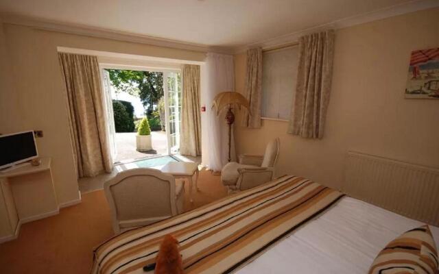 The Leconfield Hotel