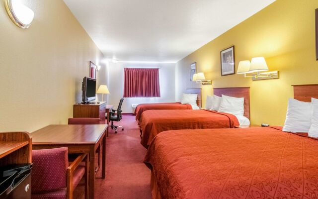 Holiday Inn Express Wichita North - Park City by IHG