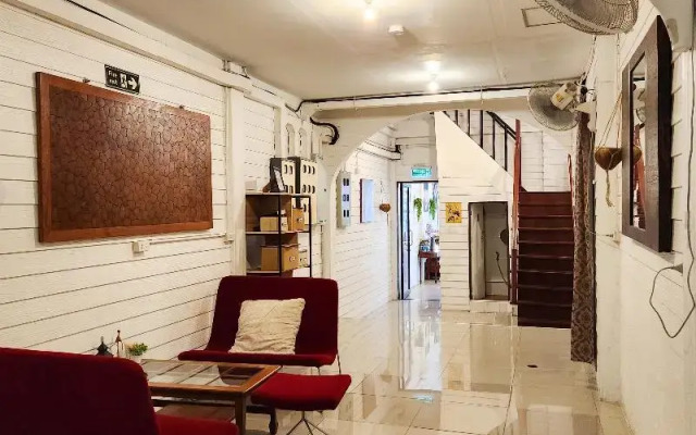 Back Home Backpackers - Hostel