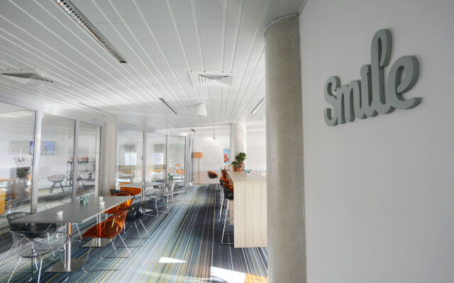 Отель Lodge In Paris 13 