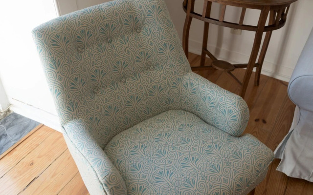 Spacious Alfama Apartment + Free Pickup, By TimeCooler