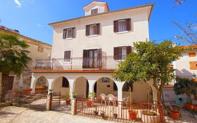 Guest House Robert i Mirna