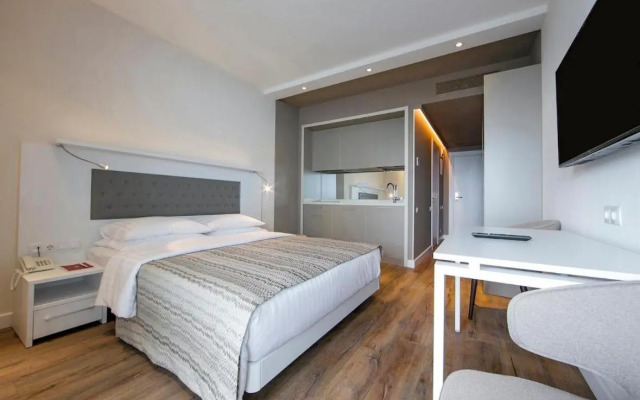 The Coliseum Hostel 2