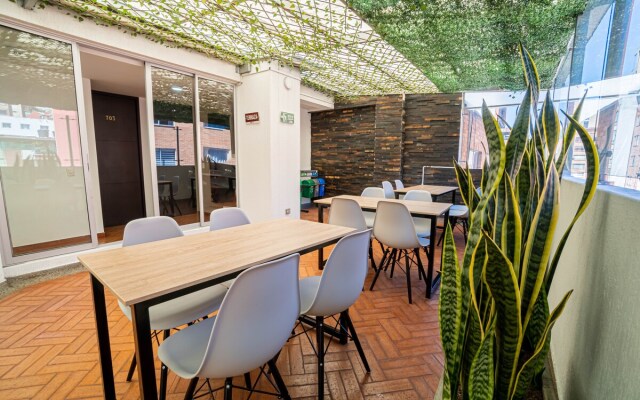 Icon 48 Studio 452 in Bogot