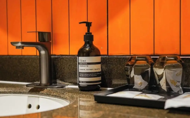 yi xuan hotel - bus station