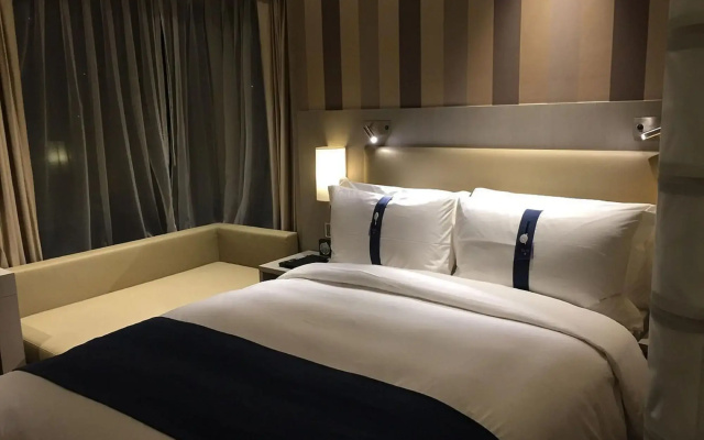 Holiday Inn Express Hong Kong Mongkok by IHG