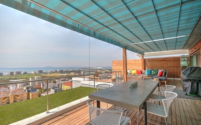 3 Degrees North Penthouse