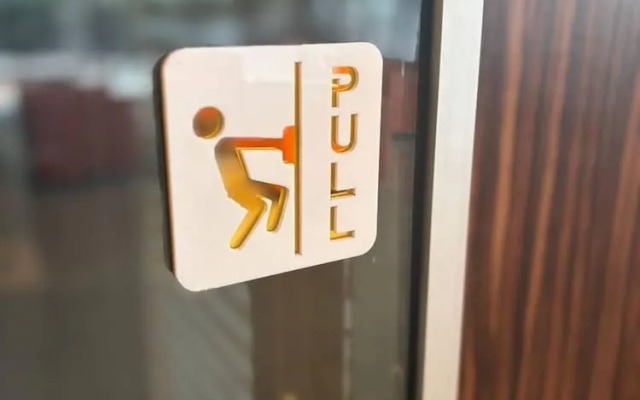 Signature Hotel Puchong@SetiaWalk by OYO Rooms