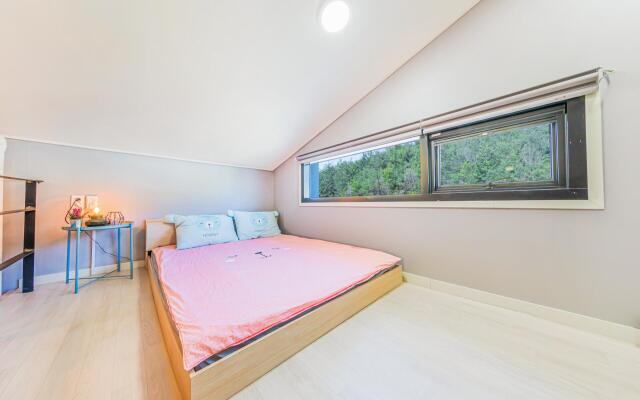 Gyeongju Bentus Kids Poolvilla