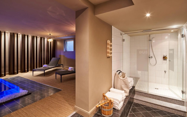 Mondrian Suites Berlin Checkpoint Charlie