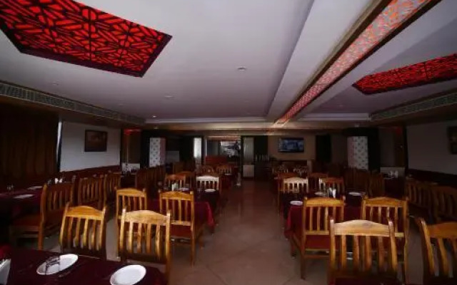 Hotel Skml Grand