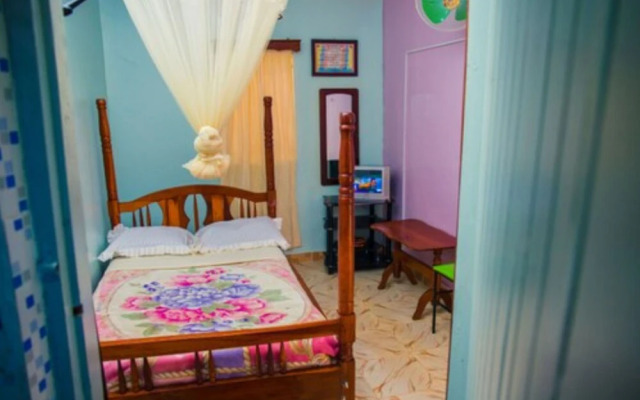 Merona Hotel