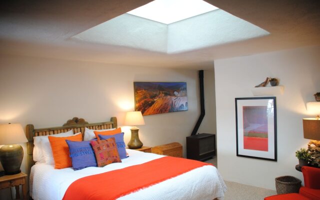 Old Taos Guesthouse Inn