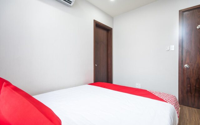 OYO 103 Airport Family Apartment