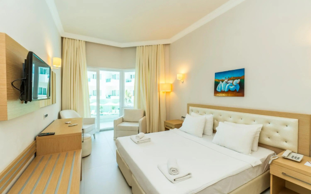 Dragut Point South Hotel
