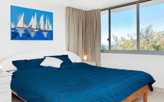 Monterey Lodge Unit 10, 27 Warne Terrace. Kings Beach