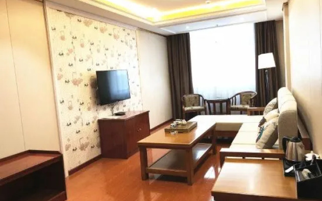 Huitong Business Hotel