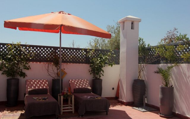 Bougainvillea Riad