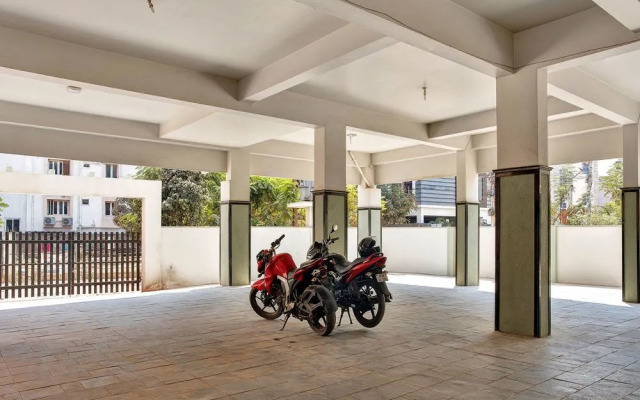 OYO 45 SilverKey Gachibowli