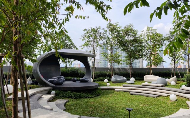 Scarletz Suites KLCC by Mykey
