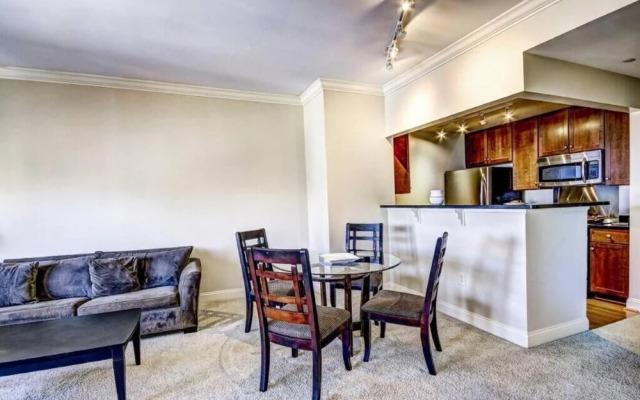 Fantastic 2 bedrooms apt. Harbor