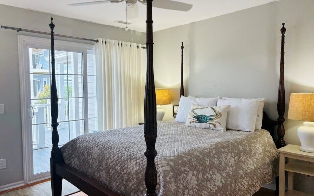 Live Oaks House At Holden Beach