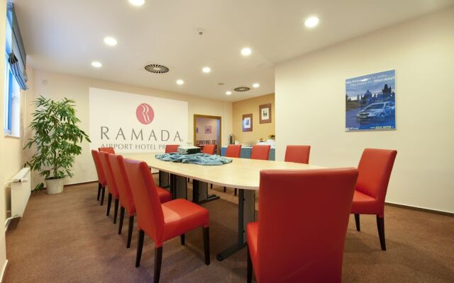 Ramada Airport Hotel Prague