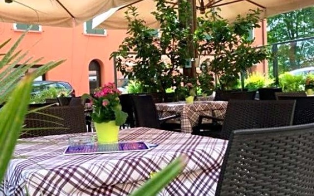 Antica Campione Rooms  Hostel
