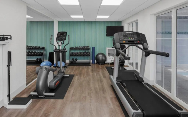 Holiday Inn Express & Suites Asheville SW - Outlet Ctr Area by IHG