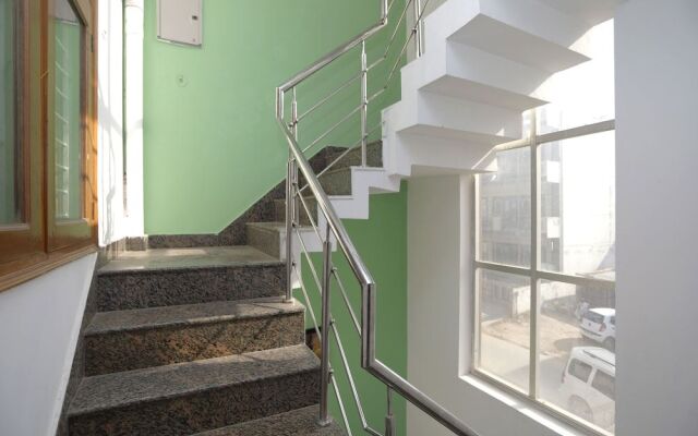 OYO 12194 JM Residency