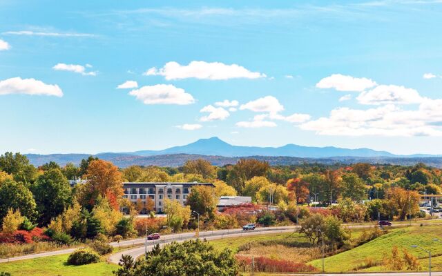 DoubleTree by Hilton Burlington Vermont