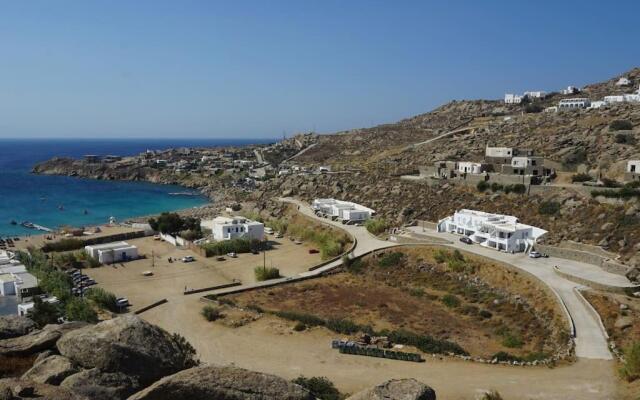 1Path Wave Mykonos Super Paradise Beach House