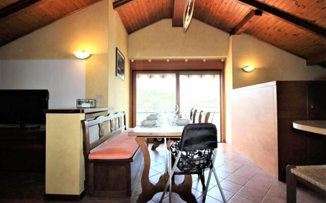 A Lovely Picture on the Lake