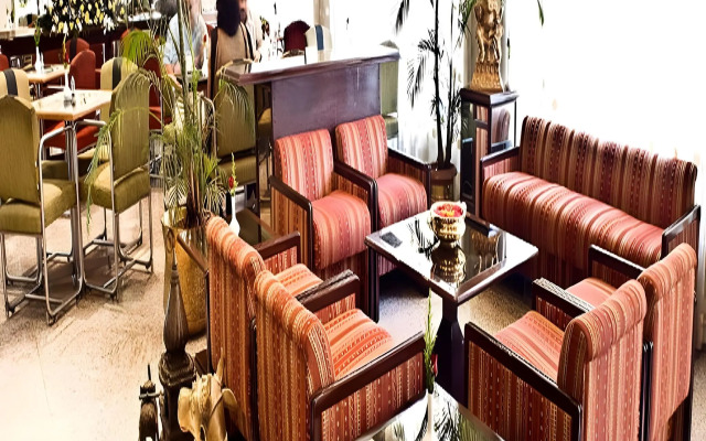 Hotel Midtown Pritam
