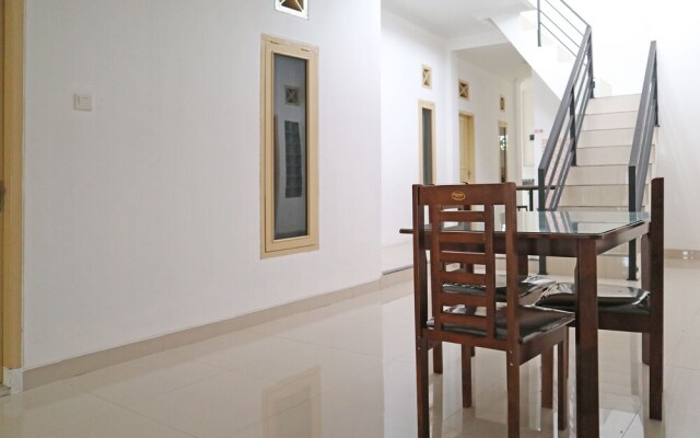 Sachila Residence Syariah by OYO Rooms