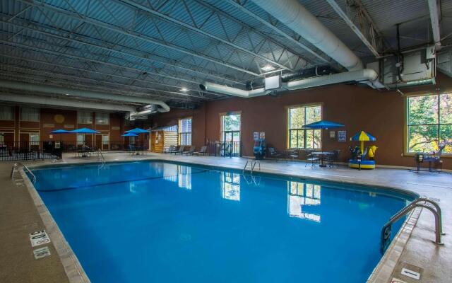 AmericInn by Wyndham International Falls