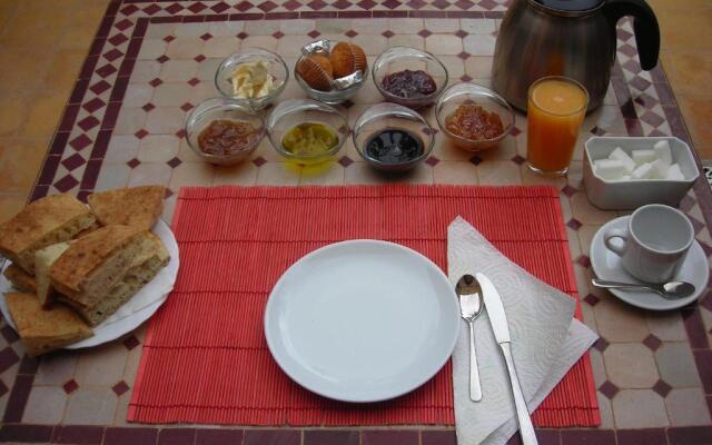 RIAD dar POUBLANC