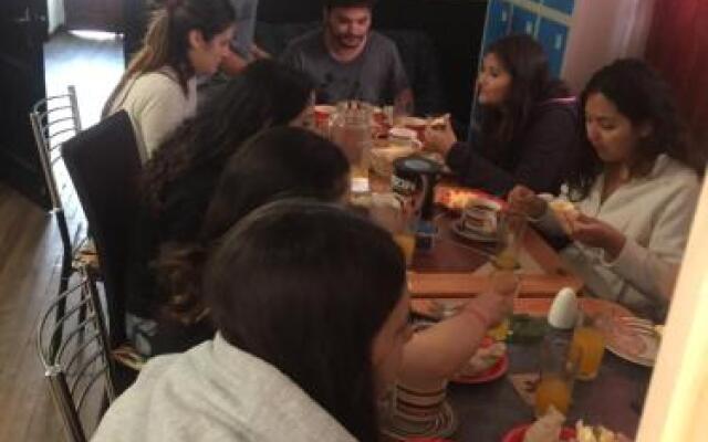 1 Hostal Galeria