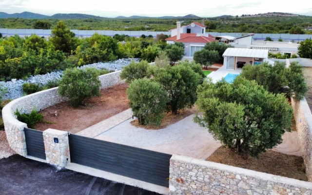 Villa 195
